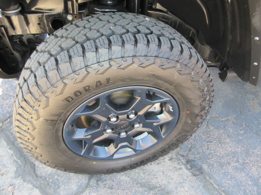 2023 Jeep Wrangler Image 18