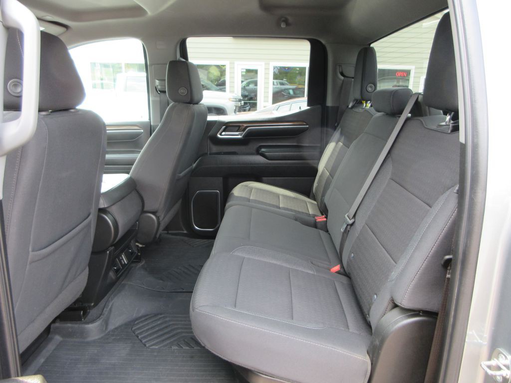 2023 Chevrolet Silverado 1500 Image 9