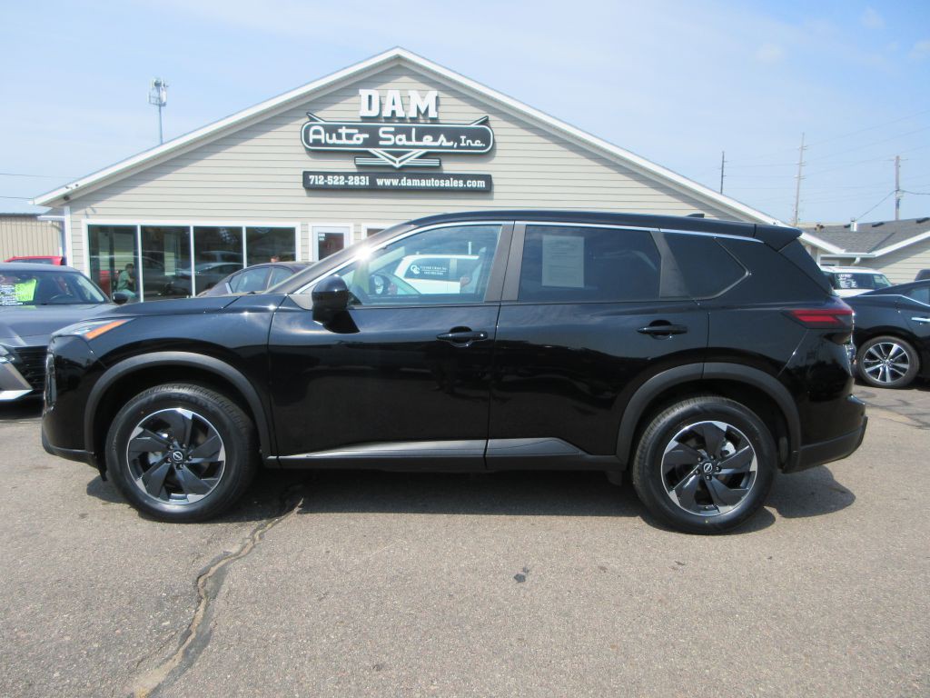 2024 Nissan Rogue Image 2