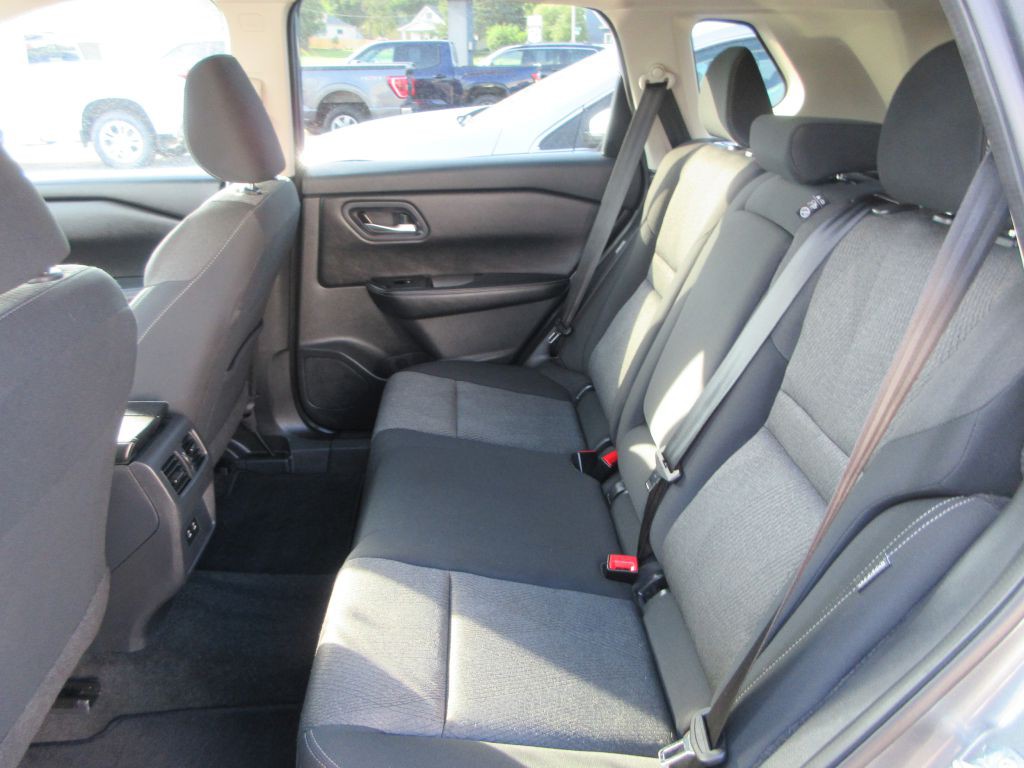 2024 Nissan Rogue Image 8