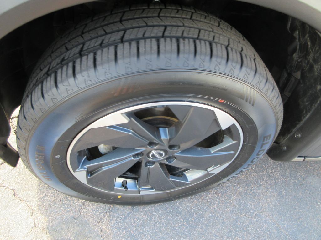2024 Nissan Rogue Image 16