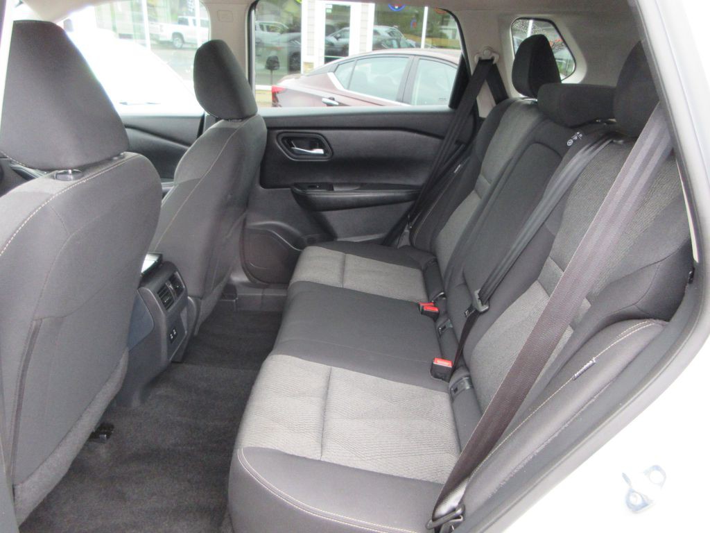 2025 Nissan Rogue Image 9