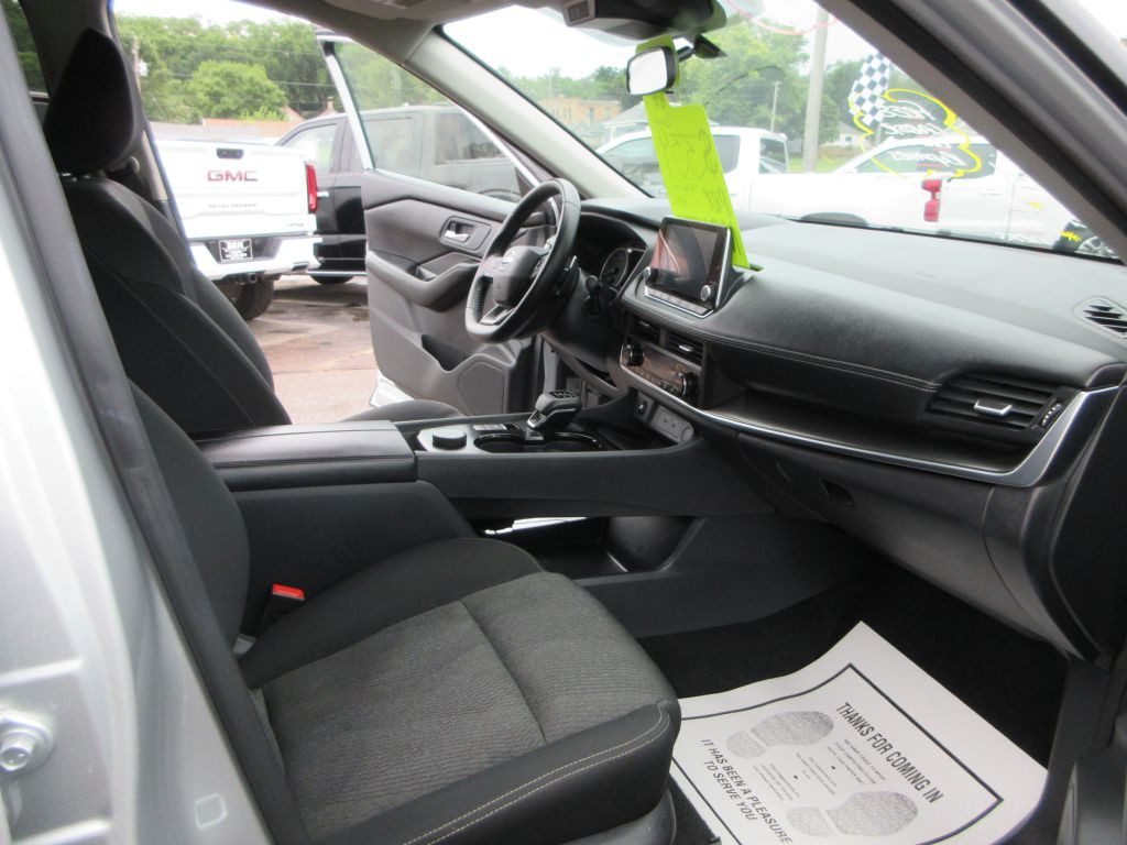 2025 Nissan Rogue Image 11