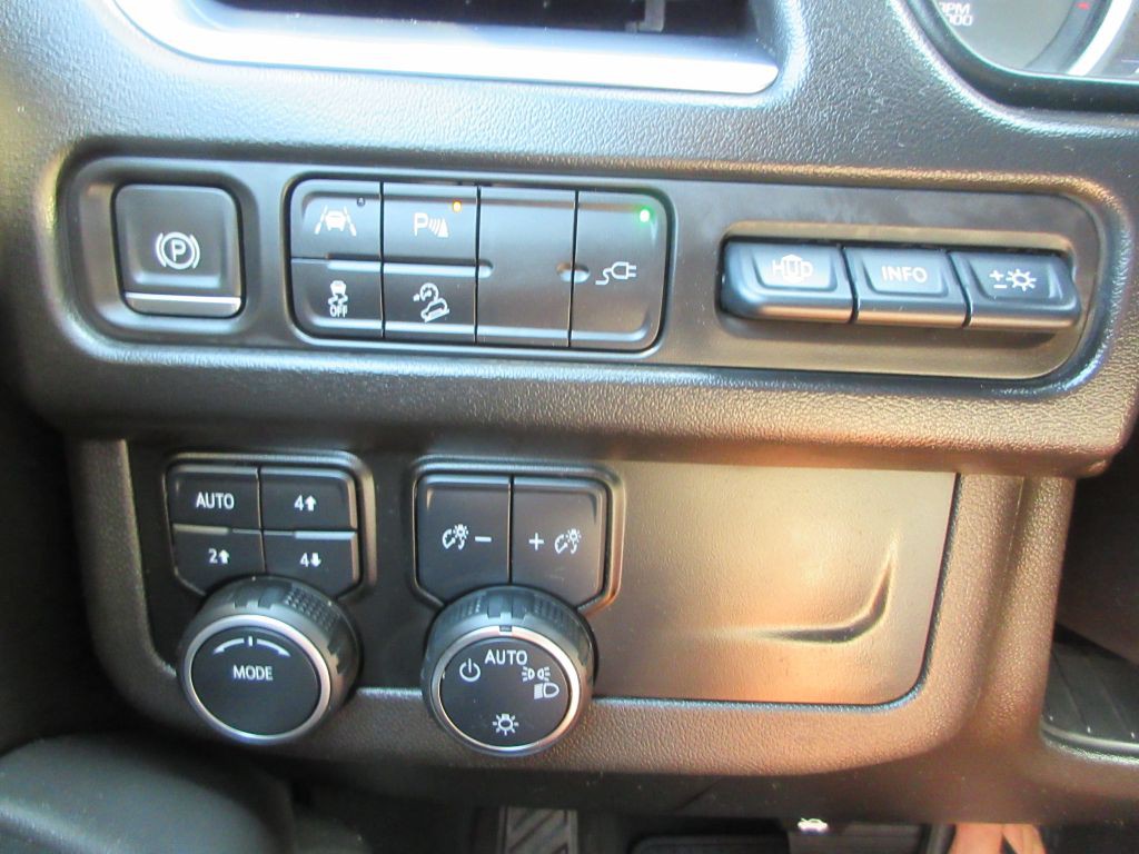 2021 Chevrolet Tahoe Image 20