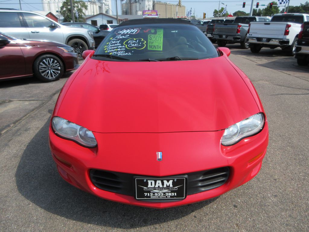 2002 Chevrolet Camaro Image 7