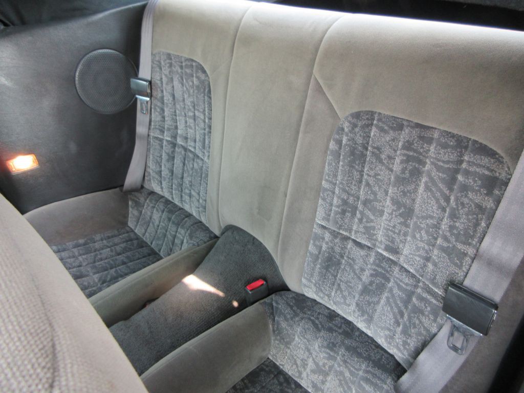 2002 Chevrolet Camaro Image 9