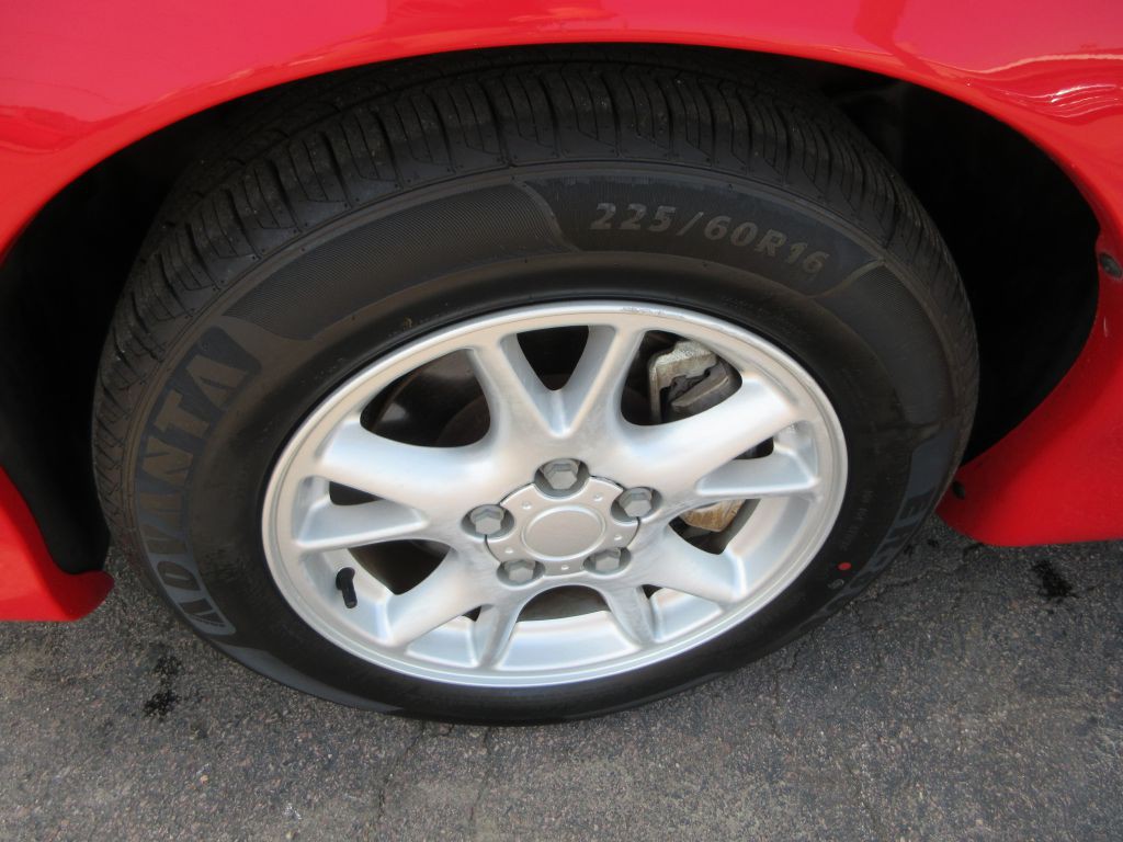 2002 Chevrolet Camaro Image 13