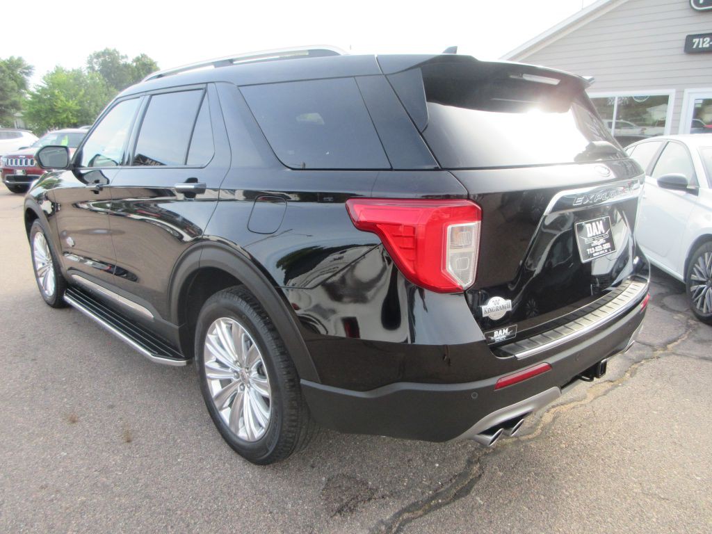 2022 Ford Explorer Image 3