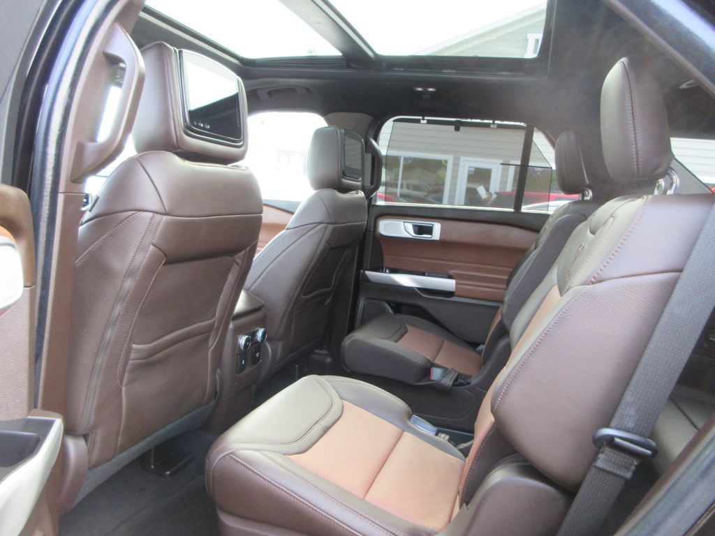 2022 Ford Explorer Image 9