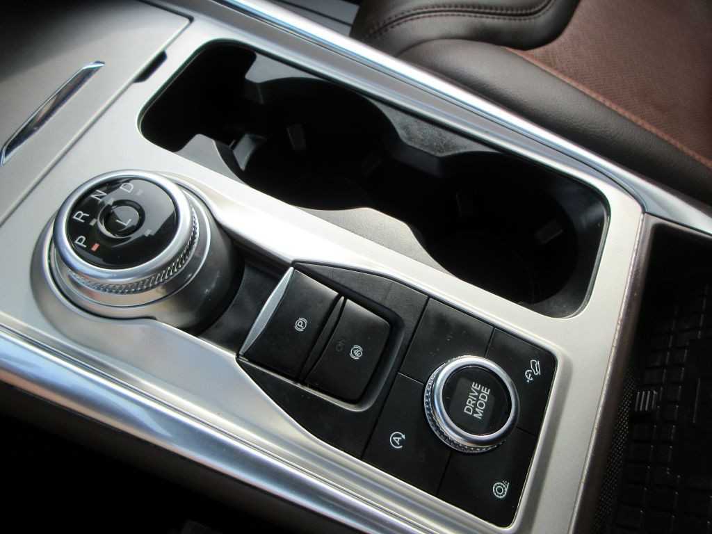 2022 Ford Explorer Image 16
