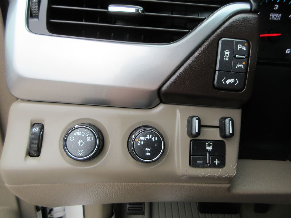 2018 Chevrolet Tahoe Image 18