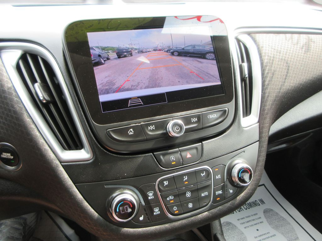 2025 Chevrolet Malibu Image 13