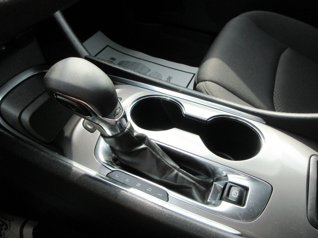 2025 Chevrolet Malibu Image 14