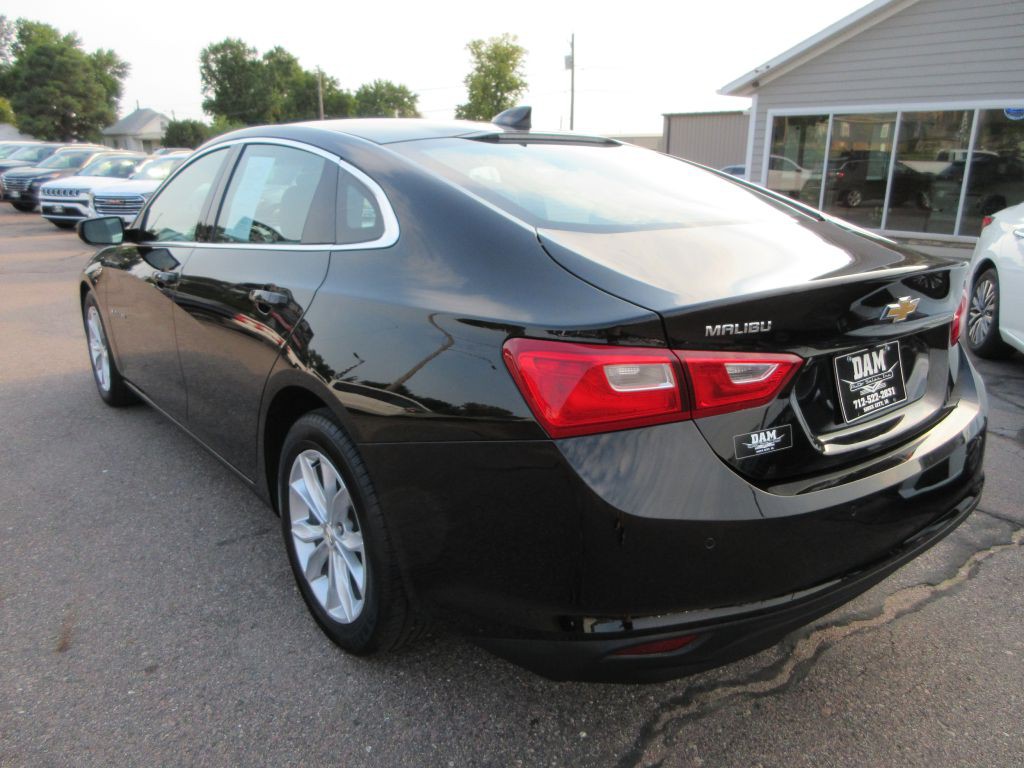 2025 Chevrolet Malibu Image 3