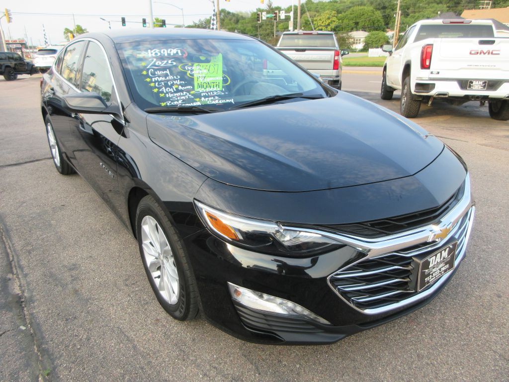 2025 Chevrolet Malibu Image 6