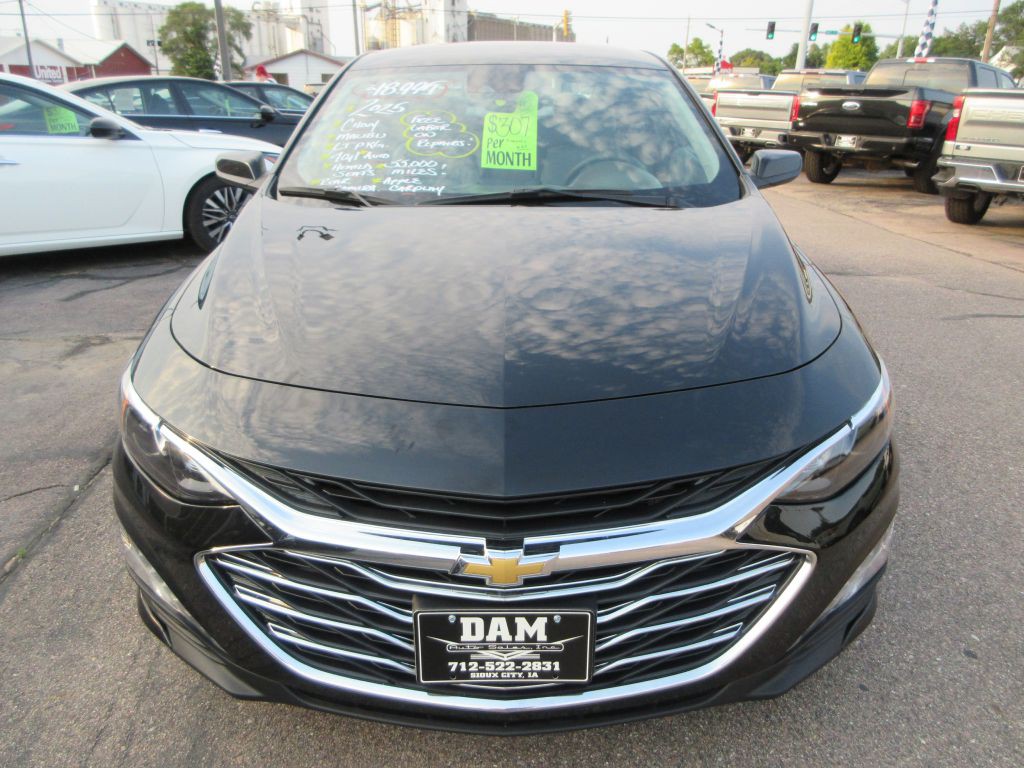 2025 Chevrolet Malibu Image 7