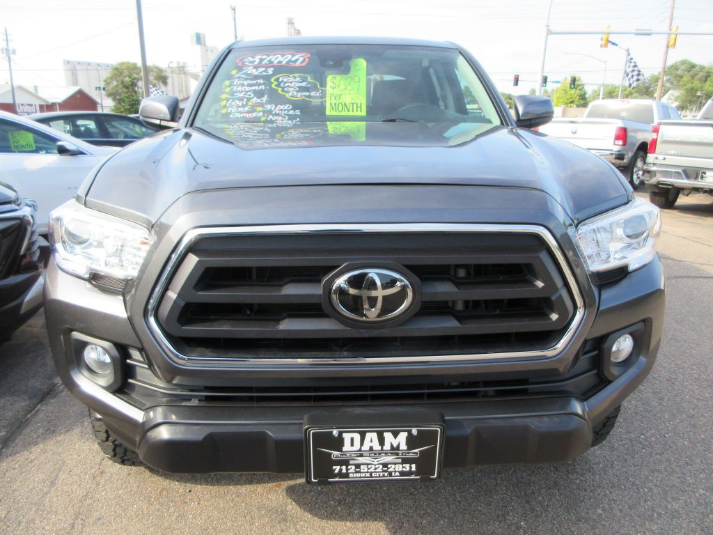2023 Toyota Tacoma Image 7
