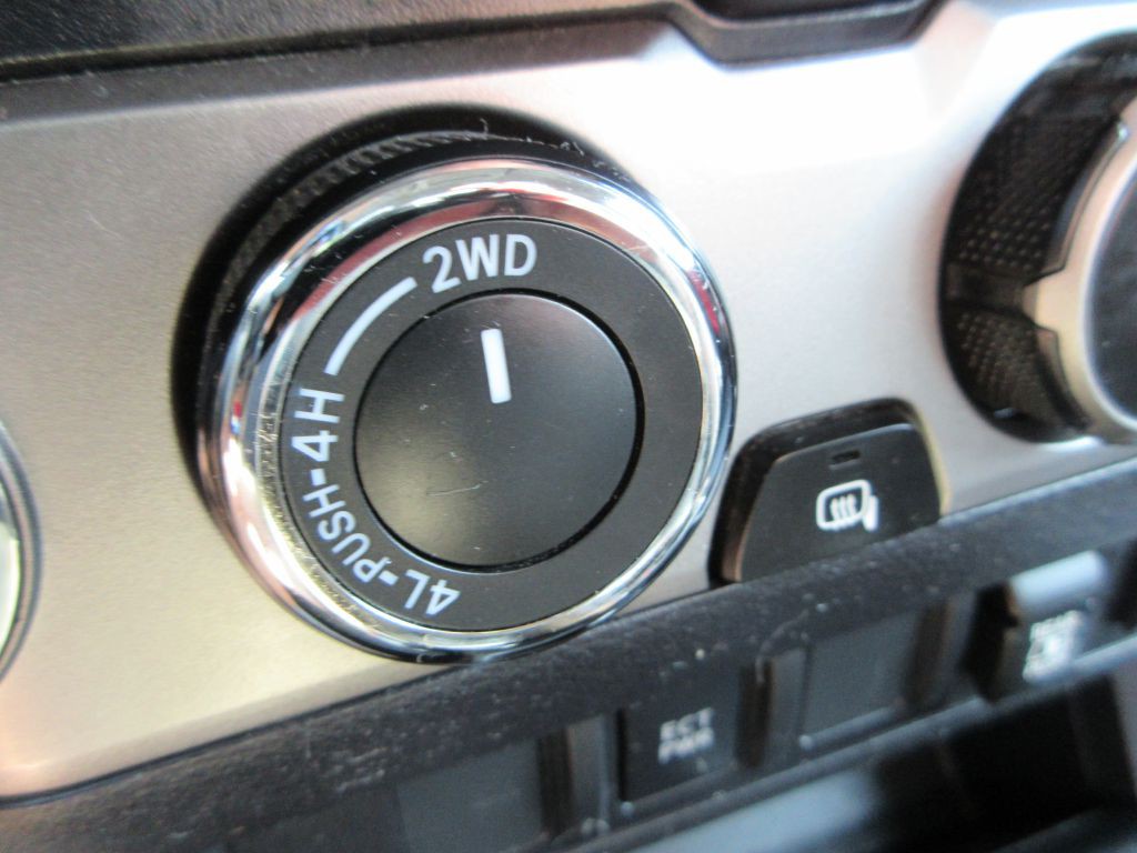 2023 Toyota Tacoma Image 14