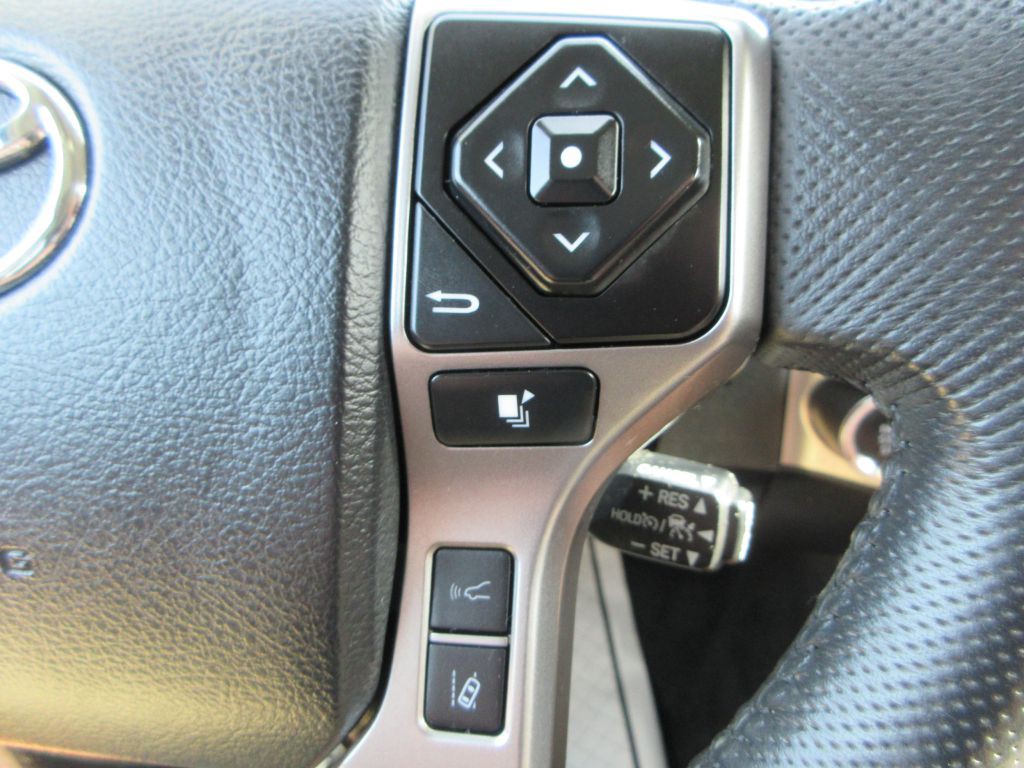 2023 Toyota Tacoma Image 17