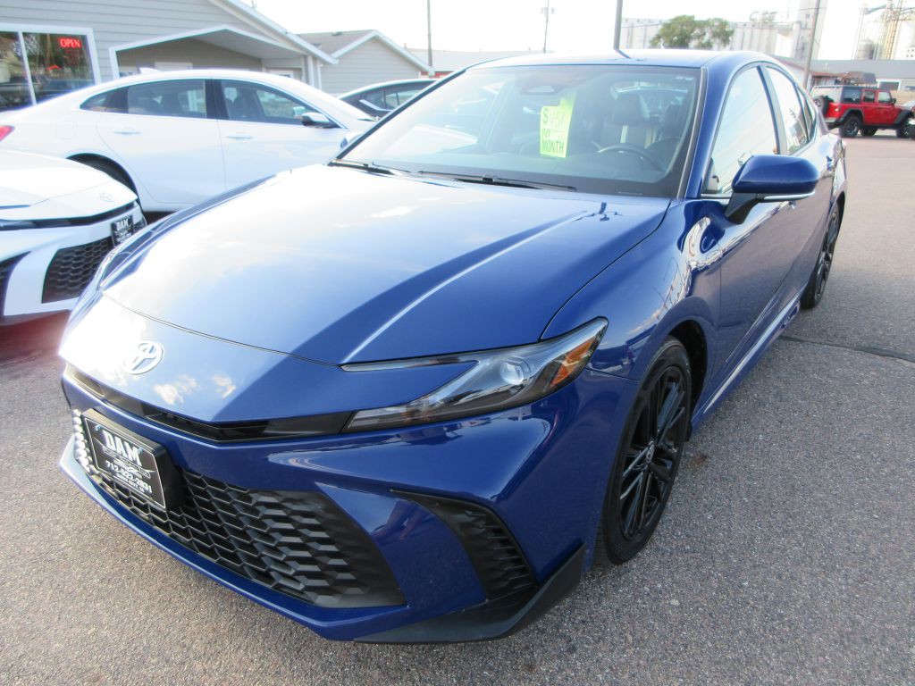 2025 Toyota Camry Image 1