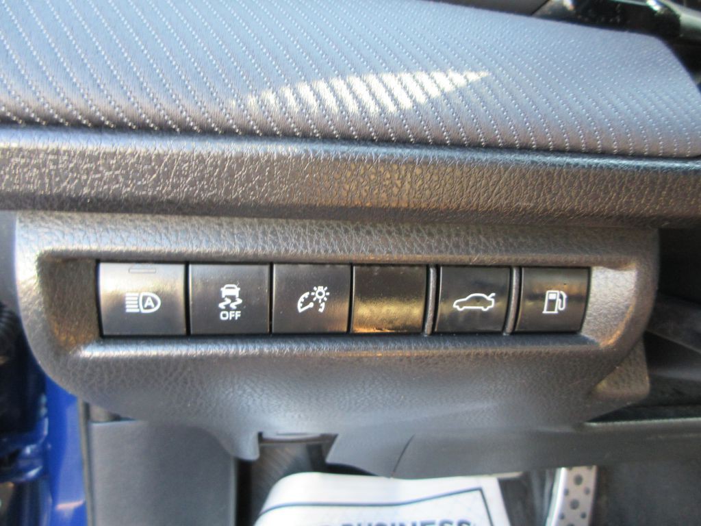 2025 Toyota Camry Image 17