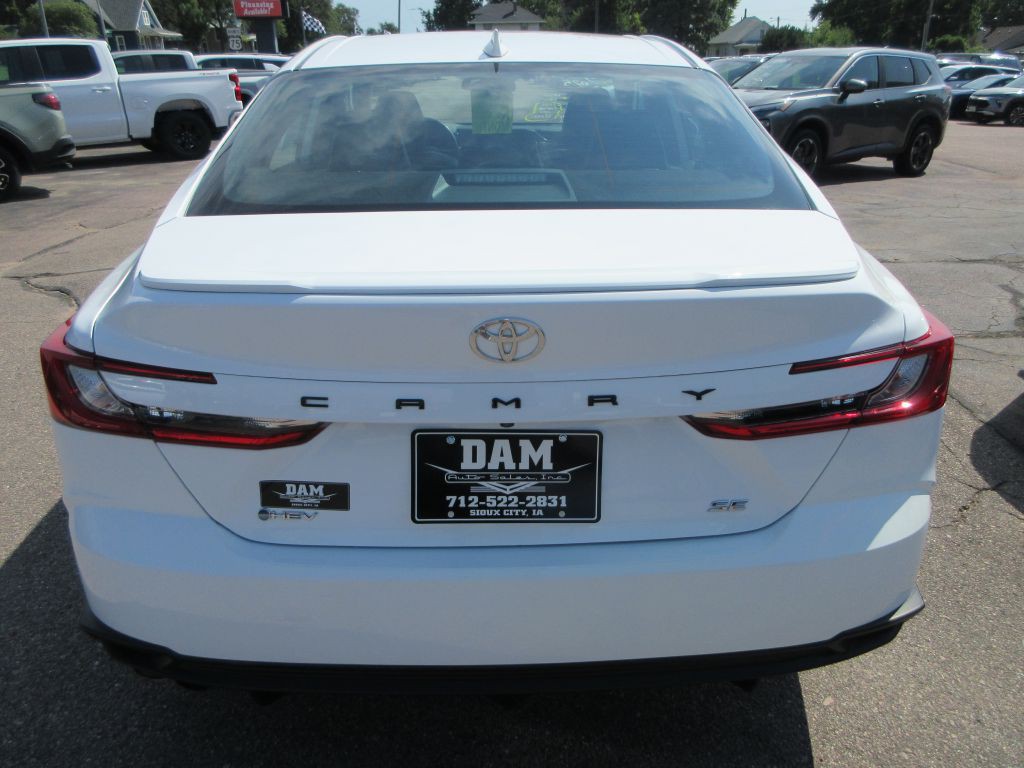 2025 Toyota Camry Image 4