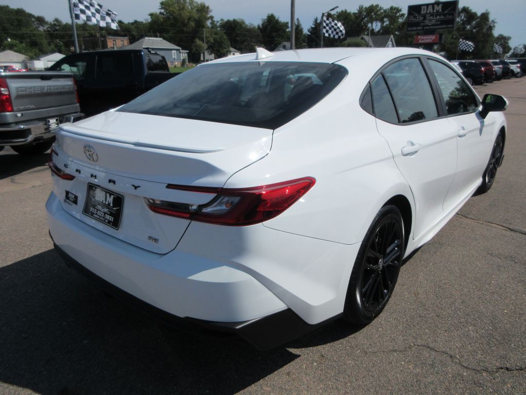 2025 Toyota Camry Image 5