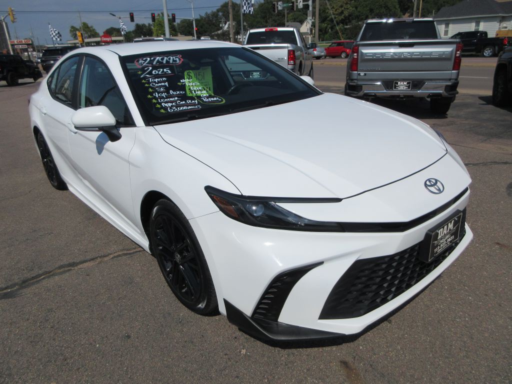 2025 Toyota Camry Image 6