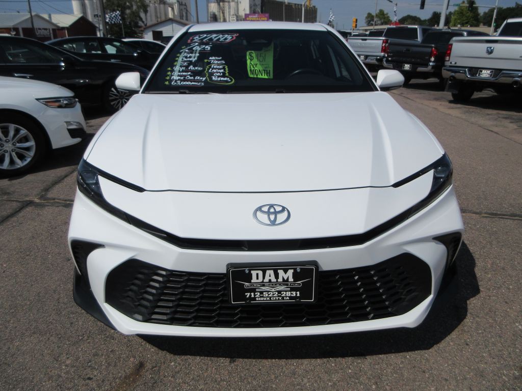 2025 Toyota Camry Image 7