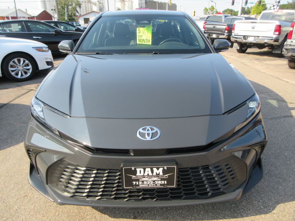 2025 Toyota Camry Image 7