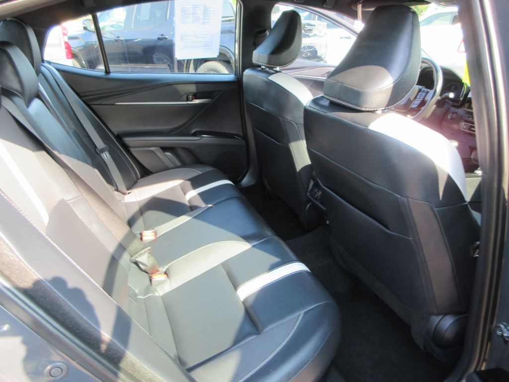 2025 Toyota Camry Image 10