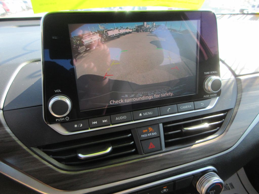 2025 Nissan Altima Image 13
