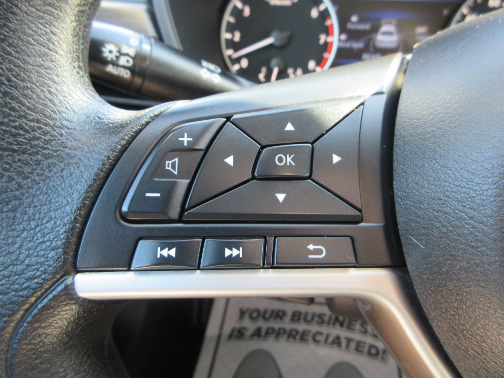 2025 Nissan Altima Image 15
