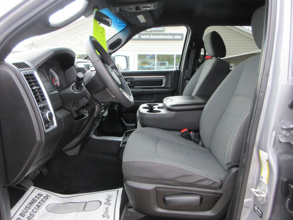 2024 RAM 1500 Image 8