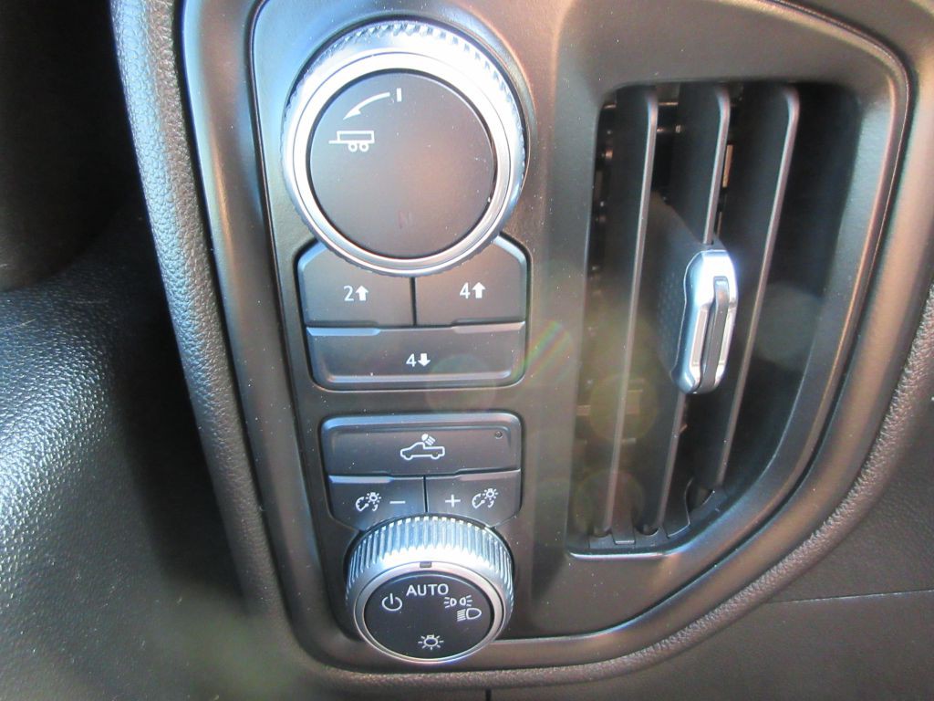 2021 GMC Sierra Image 16
