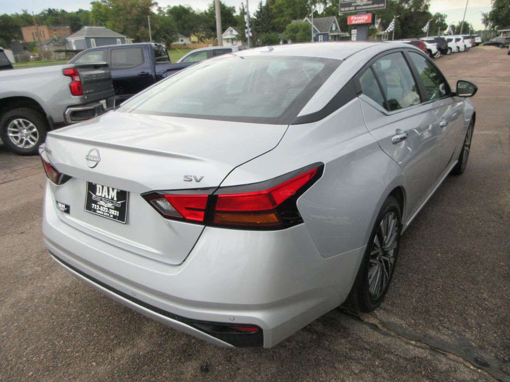 2024 Nissan Altima Image 5