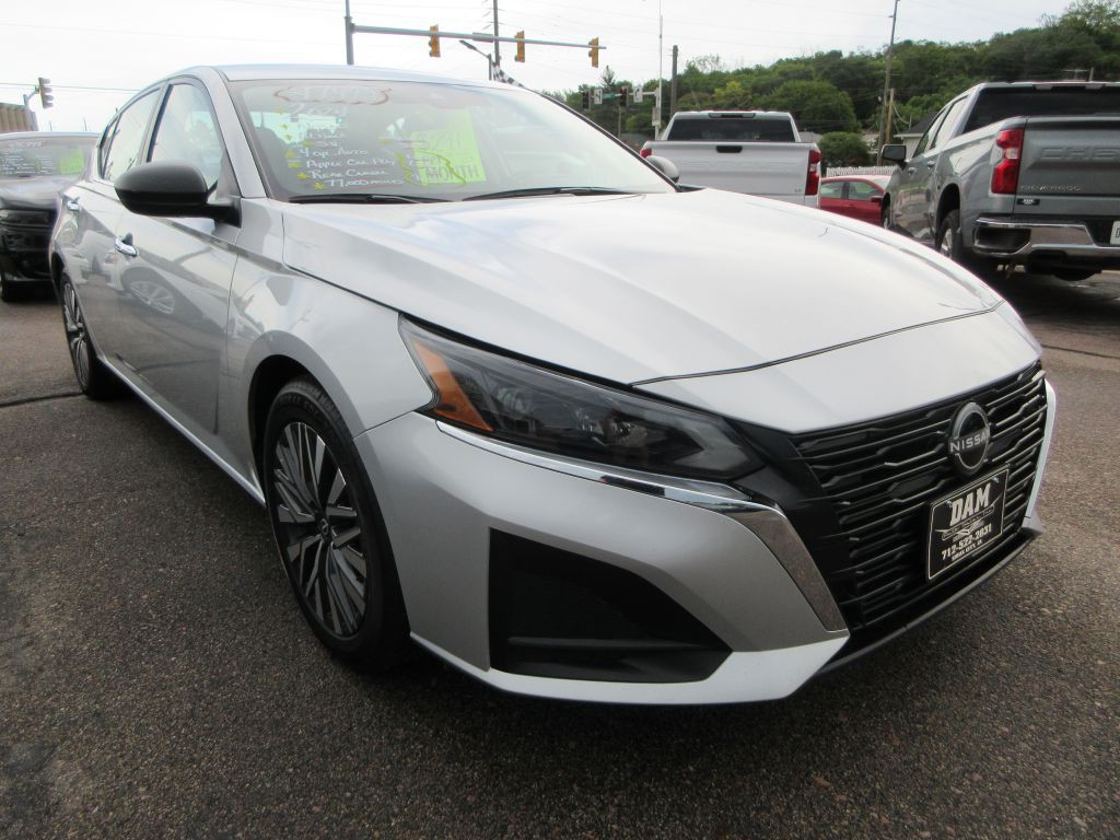 2024 Nissan Altima Image 6