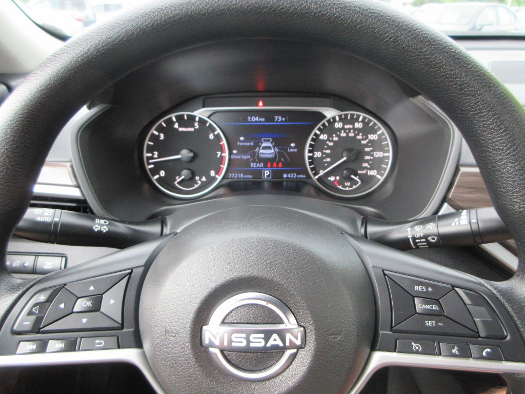 2024 Nissan Altima Image 12