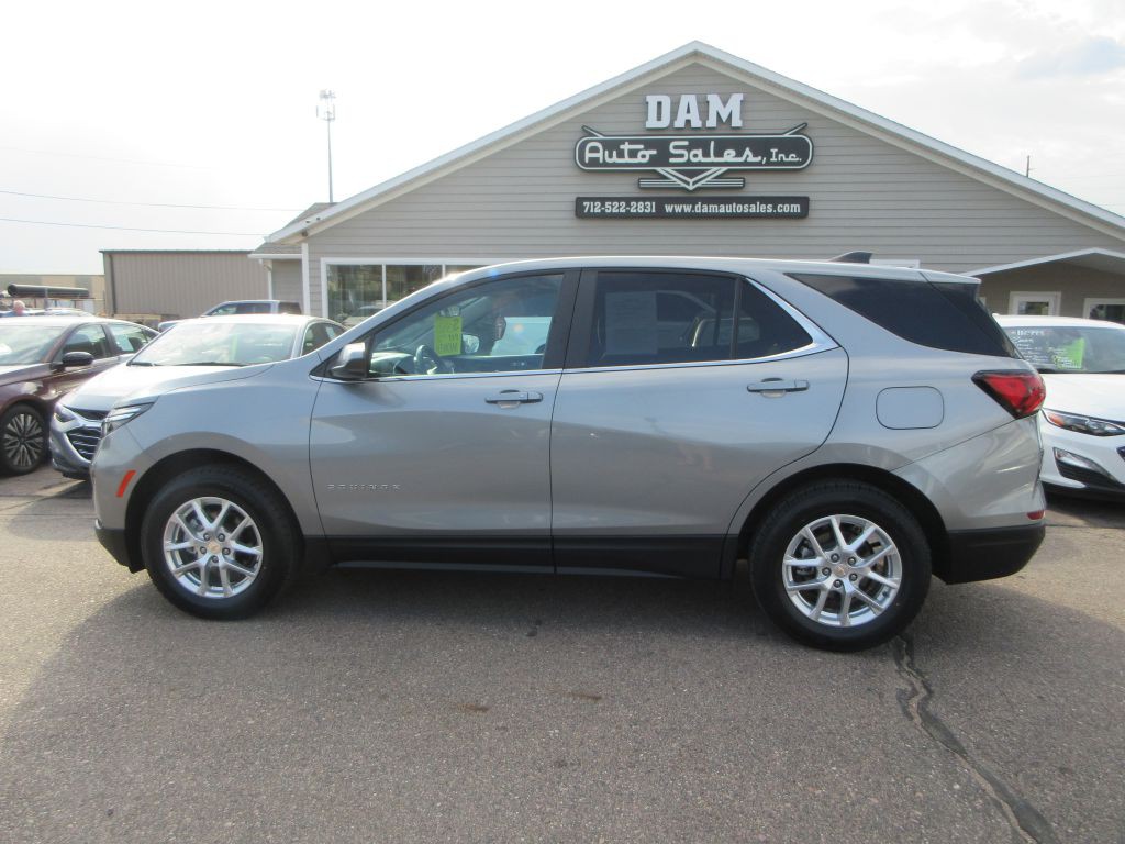 2024 Chevrolet Equinox Image 2