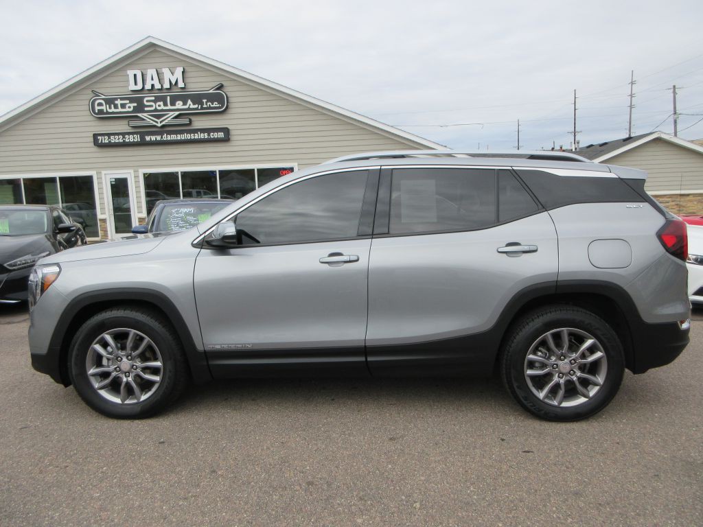 2024 GMC Terrain Image 2