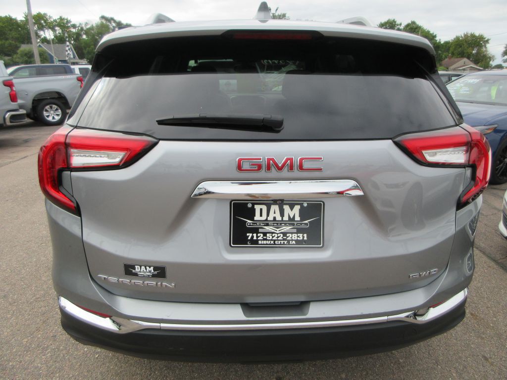 2024 GMC Terrain Image 4