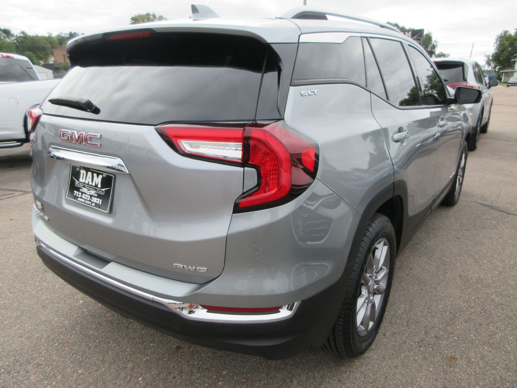 2024 GMC Terrain Image 5