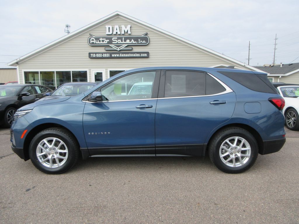 2024 Chevrolet Equinox Image 2