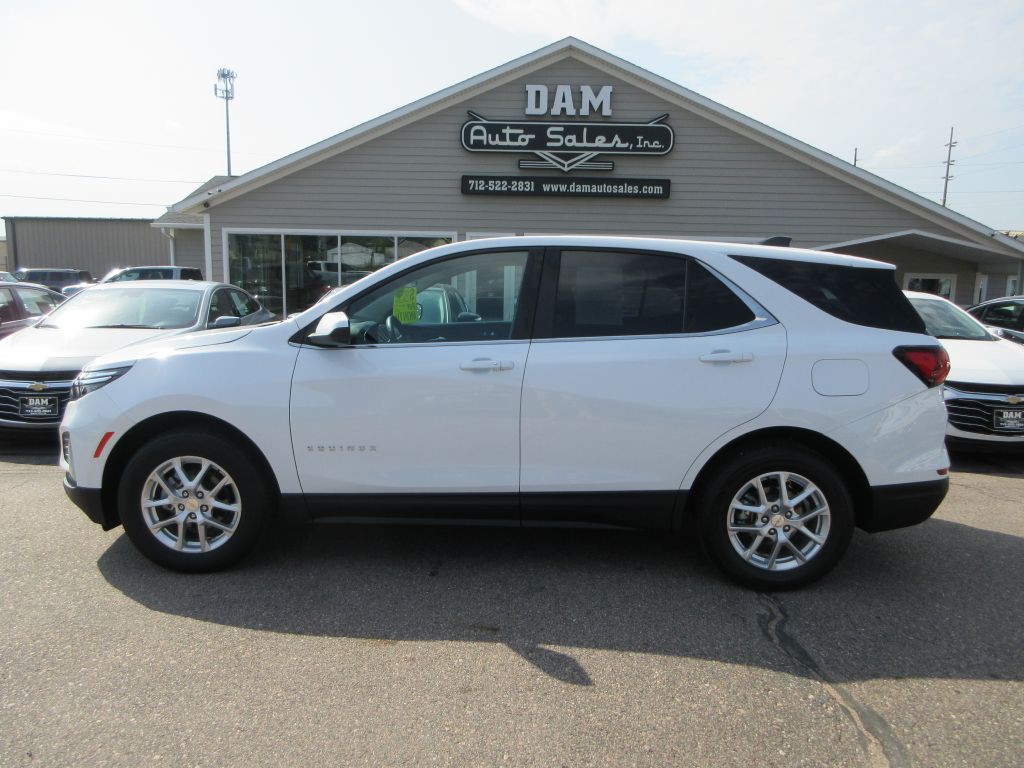 2024 Chevrolet Equinox Image 2
