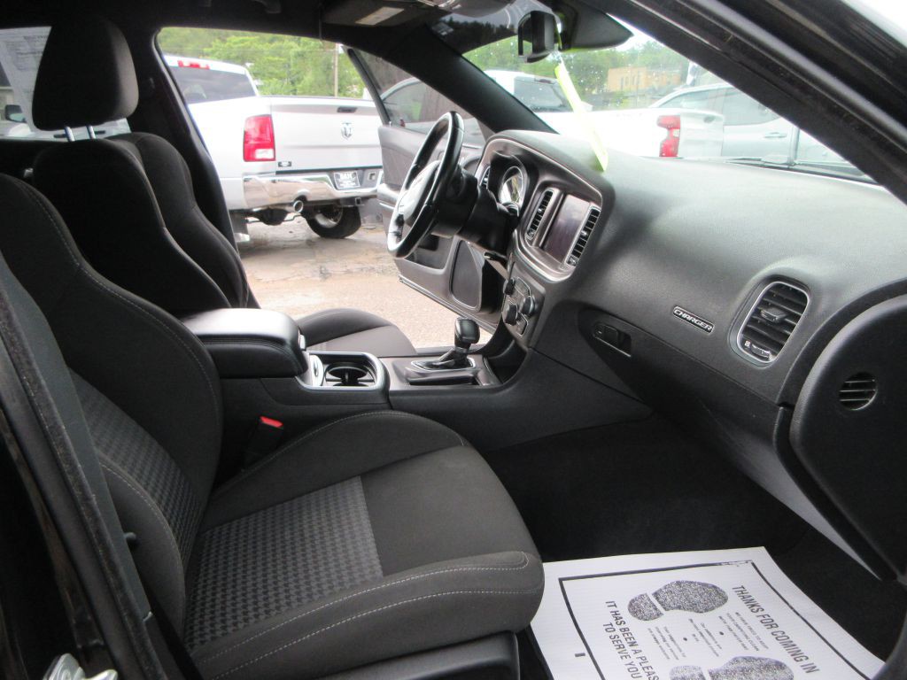 2022 Dodge Charger Image 11