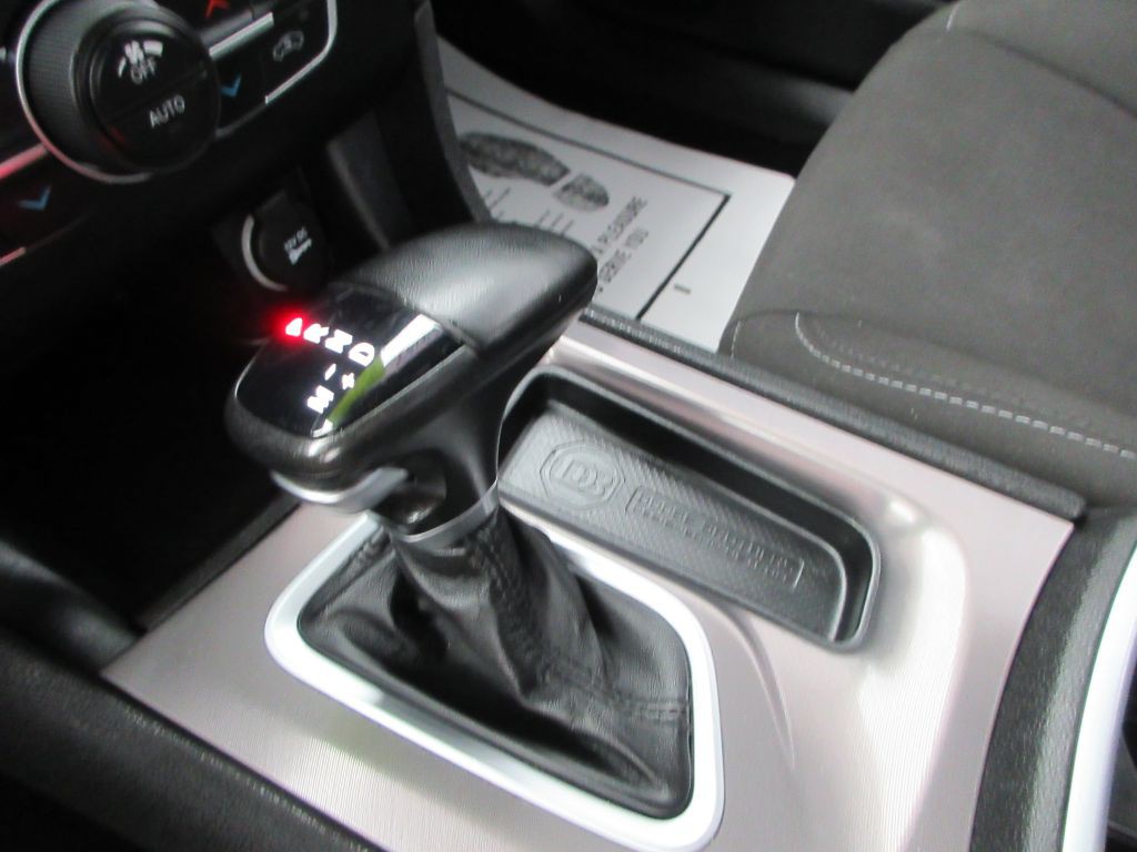 2022 Dodge Charger Image 14