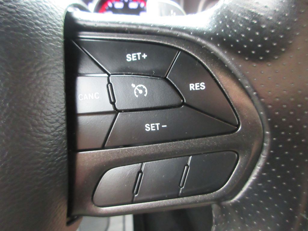 2022 Dodge Charger Image 16