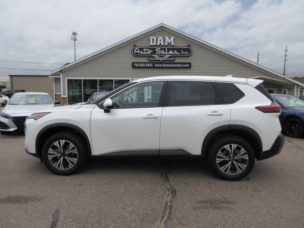 2021 Nissan Rogue Image 2