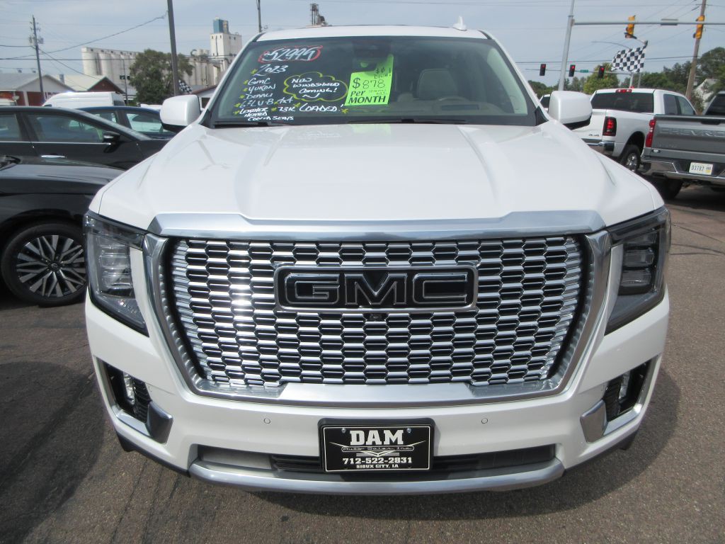 2023 GMC Yukon Image 7