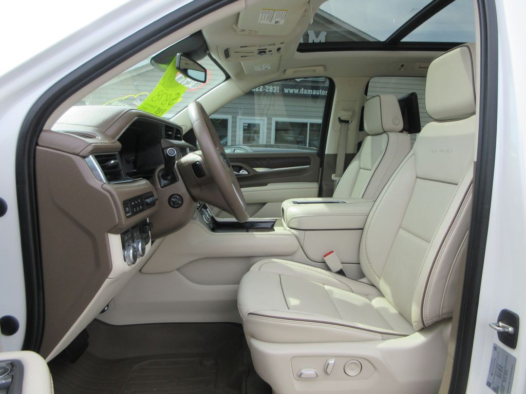 2023 GMC Yukon Image 8